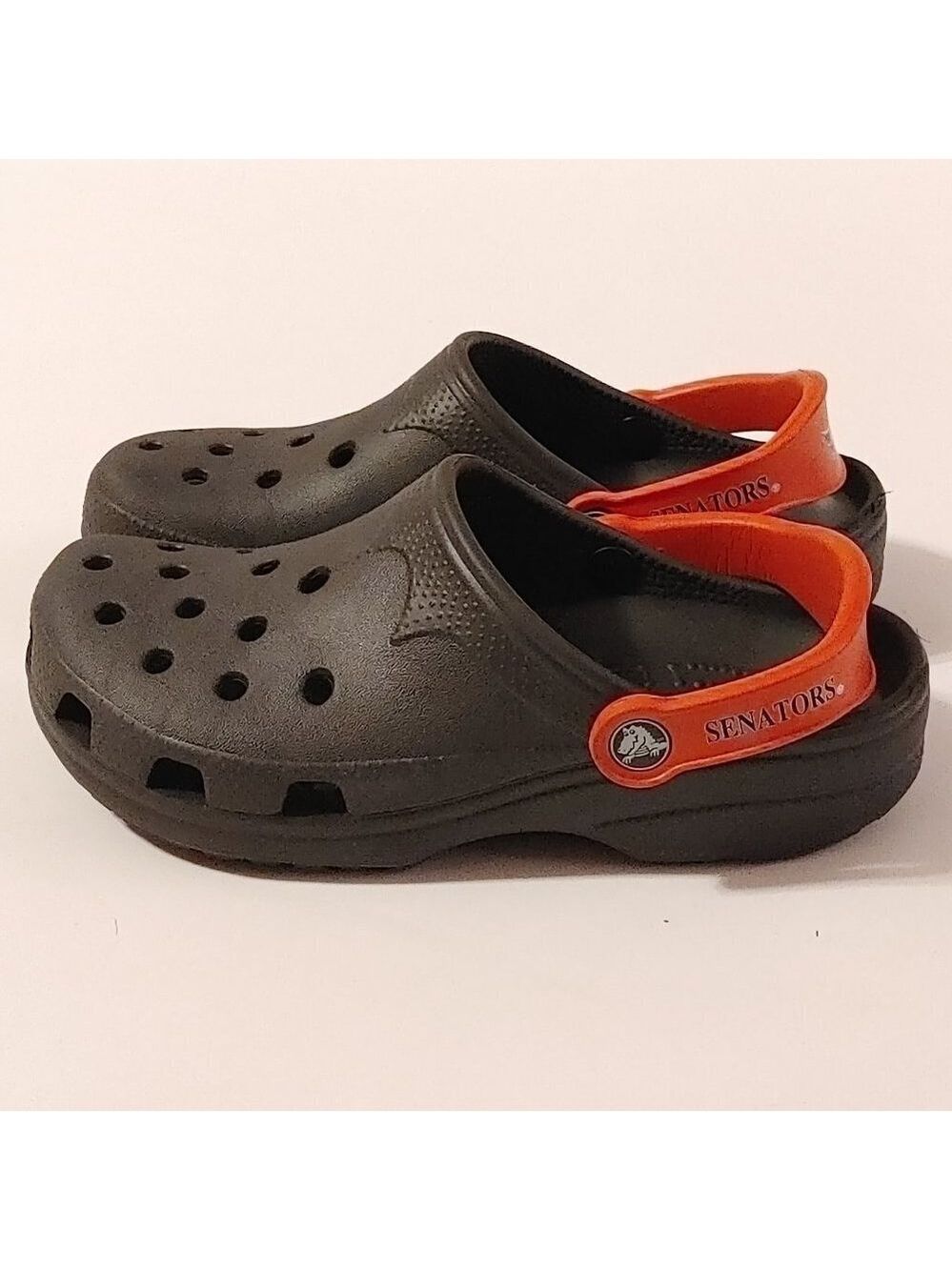 NHL Ottawa Senators Crocs UNISEX Women's 6-7 Men's 4-5